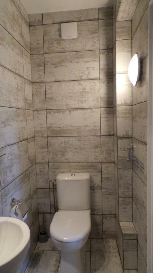 Number9 - Now With Air Conditioned Rooms Carlipa Exterior foto